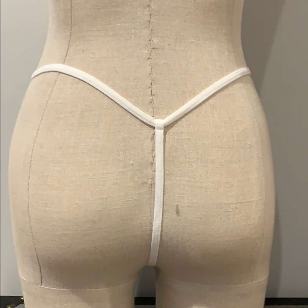 Sheer Lace Tunic & Thong (XL-19 | XXL-21) - Picture 10 of 16